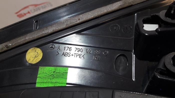 Spoiler, baklucka från en Mercedes-Benz A (W176) 1.5 A-180 CDI, A-180d 16V 2015