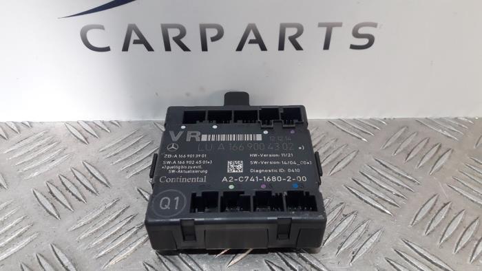 Centrallåsmodul från en Mercedes-Benz CLA (117.3) 2.2 CLA-200 CDI, 200 d 16V 2015