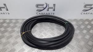 Begagnade Tätning, baklucka Mercedes CLA AMG (118.3) 2.0 CLA-45 S AMG Turbo 16V 4-Matic+ Pris € 40,00 Marginaltabell erbjuds av SH Carparts