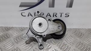 Gebruikte Spanrol Multiriem Mercedes A Limousine (177.1) 2.0 A-35 AMG Turbo 16V 4Matic Prijs € 20,00 Margeregeling aangeboden door SH Carparts