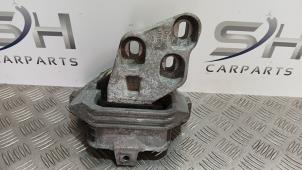 Gebruikte Motorrubber Mercedes A (W176) 1.8 A-200 CDI 16V Prijs € 15,00 Margeregeling aangeboden door SH Carparts