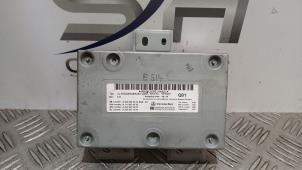 Gebruikte Regelunit Multi Media Mercedes E Estate (S212) E-220 CDI 16V BlueEfficiency, BlueTEC Prijs € 20,00 Margeregeling aangeboden door SH Carparts