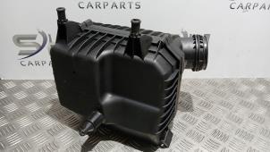 Gebruikte Luchtfilterhuis Mercedes A-Klasse AMG (177.0) 2.0 A-35 AMG Turbo 16V 4Matic Prijs € 190,00 Margeregeling aangeboden door SH Carparts