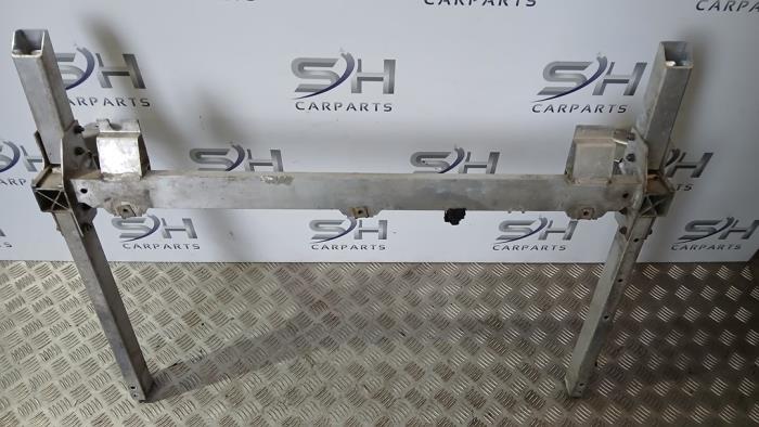 Front från en Mercedes-Benz A (W176) 2.2 A-220 CDI 16V 2014