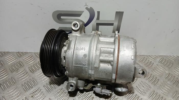 Luftkonditioneringspump från en Mercedes-Benz A (W176) 2.2 A-220 CDI 16V 2014