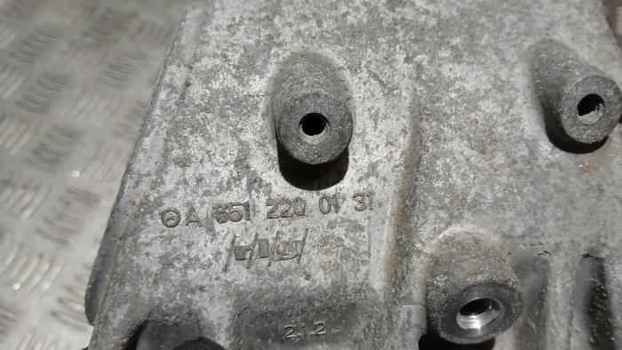 Axelstöd från en Mercedes-Benz A (W176) 2.2 A-220 CDI 16V 2014