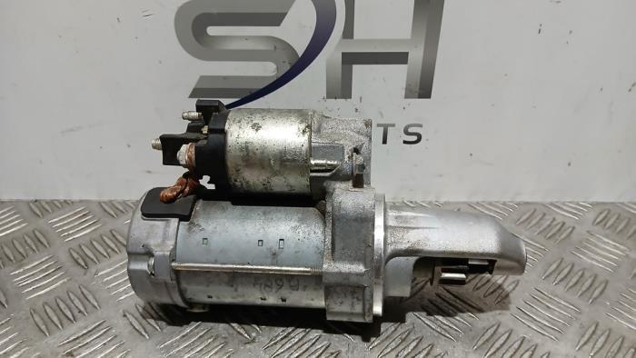 Startmotor från en Mercedes-Benz A (W176) 2.2 A-220 CDI 16V 2014