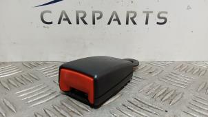 Gebruikte Veiligheidsgordel Insteek Midden-voor Mercedes Vito (639.6) 2.2 113 CDI 16V Euro 5 Prijs € 45,00 Margeregeling aangeboden door SH Carparts