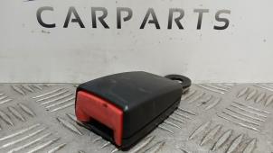 Gebruikte Veiligheidsgordel Insteek Midden-voor Mercedes Vito (639.6) 2.2 113 CDI 16V Euro 5 Prijs € 45,00 Margeregeling aangeboden door SH Carparts