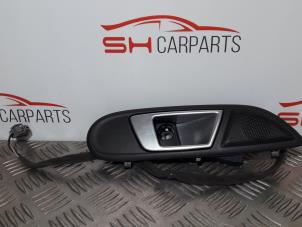 Gebruikte Deurgreep 4Deurs rechts-voor Ford Fiesta 6 (JA8) 1.25 16V Prijs € 14,00 Margeregeling aangeboden door SH Carparts