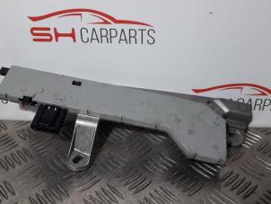 Gebruikte Antenne Versterker Mercedes E (W211) 3.2 E-320 CDI 24V Prijs op aanvraag aangeboden door SH Carparts