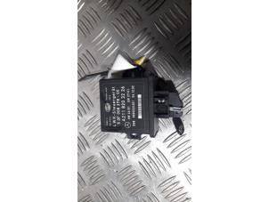 Gebruikte Koplampmotor Mercedes E (W211) 3.2 E-320 CDI 24V Prijs € 30,00 Margeregeling aangeboden door SH Carparts