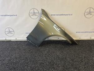 Gebruikte Scherm rechts-voor Mercedes C (W206) C-220d 2.0 Turbo 16V Prijs € 350,00 Margeregeling aangeboden door van Sabben Parts