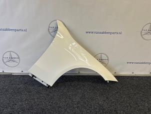 Gebruikte Scherm rechts-voor Mercedes C (W206) C-220d 2.0 Turbo 16V Prijs € 350,00 Margeregeling aangeboden door van Sabben Parts