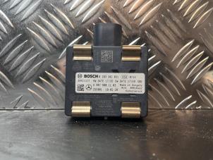 Begagnade Radarsensor Mercedes Sprinter 3,5t (907.6/910.6) 311 CDI 2.1 D RWD Pris € 211,75 Inklusive moms erbjuds av van Sabben Parts