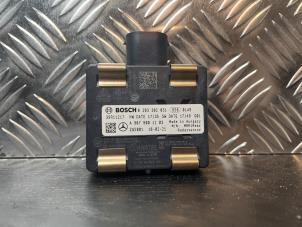 Begagnade Radarsensor Mercedes Sprinter 3,5t (907.6/910.6) 311 CDI 2.1 D RWD Pris € 211,75 Inklusive moms erbjuds av van Sabben Parts