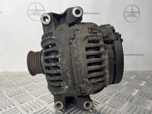 Gebruikte Dynamo Mercedes C Estate (S204) 2.5 C-230 V6 24V Prijs € 75,00 Margeregeling aangeboden door van Sabben Parts