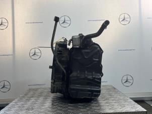 Używane Skrzynia biegów Mercedes GLA (156.9) 2.2 200 CDI, d 16V Cena € 1.000,00 Procedura marży oferowane przez van Sabben Parts