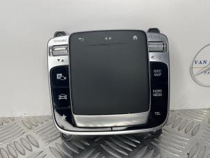 Gebruikte Regelunit Multi Media Mercedes A (177.0) 2.0 A-250 Turbo 16V Prijs € 100,00 Margeregeling aangeboden door van Sabben Parts