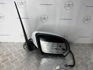 Begagnade Skärmspegel, höger Mercedes V (447.8) 2.1 200 CDI, 200 d 4-Matic Pris € 544,50 Inklusive moms erbjuds av van Sabben Parts