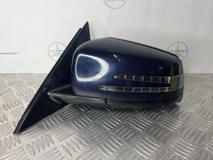 Begagnade Skärmspegel, vänster Mercedes E (W212) E-220 CDI 16V BlueEfficiency Pris € 100,00 Marginaltabell erbjuds av van Sabben Parts
