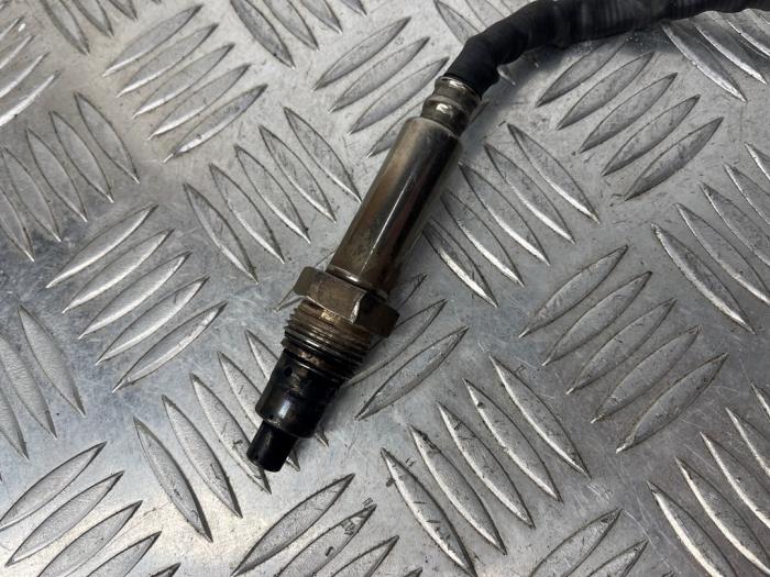 NOx-sensor från en Mercedes-Benz E (W212) E-220 CDI 16V BlueEfficiency 2015