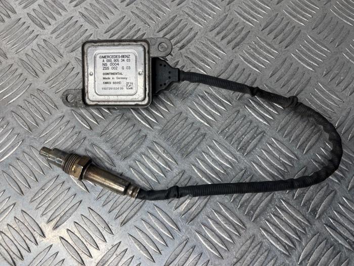 NOx-sensor från en Mercedes-Benz E (W212) E-220 CDI 16V BlueEfficiency 2015
