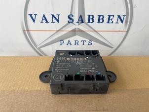 Gebruikte Centrale Deurvergrendelings Module Mercedes E (W212) E-220 CDI 16V BlueEfficiency Prijs € 20,00 Margeregeling aangeboden door van Sabben Parts