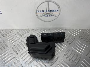 Gebruikte Schakelaar Stoelverstelling Mercedes E (W212) E-220 CDI 16V BlueEfficiency Prijs € 35,00 Margeregeling aangeboden door van Sabben Parts