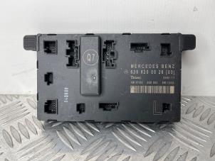 Używane Modul centralnego zamka Mercedes Vito (639.6) 2.2 109 CDI 16V Cena € 48,40 Z VAT oferowane przez van Sabben Parts