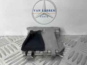 Gebruikte Camera voorzijde Mercedes E (C207) E-200 CGI 16V BlueEfficiency Prijs € 75,00 Margeregeling aangeboden door van Sabben Parts