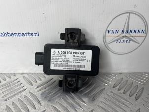 Gebruikte Module bandenspanning Mercedes C (W205) C-200 2.0 CGI 16V Prijs € 20,00 Margeregeling aangeboden door van Sabben Parts