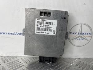 Gebruikte Sam module Mercedes S (W221) 3.0 S-320 CDI 24V Prijs € 100,00 Margeregeling aangeboden door van Sabben Parts