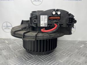 Begagnade Fläktmotor för uppvärmning och ventilation Mercedes Sprinter 3,5t (907.6/910.6) 314 CDI 2.1 D FWD Pris € 90,75 Inklusive moms erbjuds av van Sabben Parts