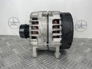 Gebruikte Alternator Mercedes A (177.0) 2.0 A-220 Turbo 16V Prijs € 250,00 Margeregeling aangeboden door van Sabben Parts