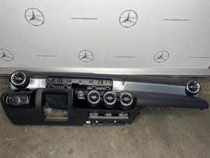 Begagnade Instrumentbräda Mercedes A (177.0) 1.3 A-180 Turbo 16V Pris € 550,00 Marginaltabell erbjuds av van Sabben Parts