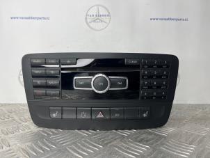 Begagnade Navigeringskontrollpanel Mercedes B (W246) 1.8 B-180 CDI BlueEFFICIENCY 16V Pris € 200,00 Marginaltabell erbjuds av van Sabben Parts