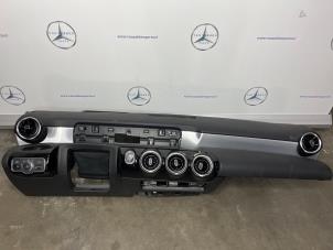 Begagnade Instrumentbräda Mercedes A (177.0) 1.3 A-200 Turbo 16V Pris € 650,00 Marginaltabell erbjuds av van Sabben Parts