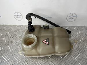 Gebruikte Koelwater Reservoir Mercedes A (177.0) 2.0 A-220 Turbo 16V Prijs € 20,00 Margeregeling aangeboden door van Sabben Parts