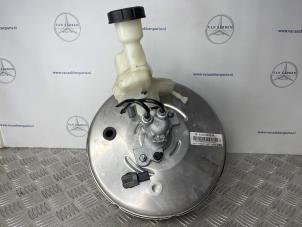 Gebruikte Rembooster Mercedes A (177.0) 2.0 A-250 Turbo 16V Prijs € 100,00 Margeregeling aangeboden door van Sabben Parts