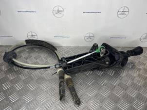 Begagnade Växelspak Mercedes Sprinter 3,5t (906.63) 313 CDI 16V Pris € 90,75 Inklusive moms erbjuds av van Sabben Parts