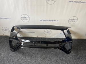 Używane Zderzak przedni Mercedes GLA (H247) 1.3 180 Turbo 16V Cena € 500,00 Procedura marży oferowane przez van Sabben Parts
