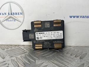 Gebruikte Radar sensor Mercedes A (177.0) 1.3 A-200 Turbo 16V Prijs € 175,00 Margeregeling aangeboden door van Sabben Parts
