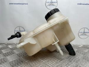 Begagnade Expansionskärl Mercedes Vito (447.6) 2.0 110 CDI 16V Pris € 30,25 Inklusive moms erbjuds av van Sabben Parts