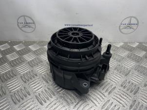 Begagnade Bränslefilterhus Mercedes Vito (447.6) 2.0 110 CDI 16V Pris € 48,40 Inklusive moms erbjuds av van Sabben Parts