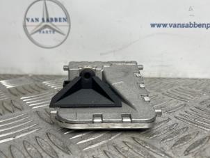 Begagnade Framåtriktad kamera Mercedes CLA Shooting Brake (117.9) 1.6 CLA-180 16V Pris € 50,00 Marginaltabell erbjuds av van Sabben Parts