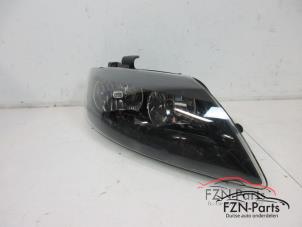 Gebruikte Koplamp rechts Audi Q7 (4LB) Prijs € 99,00 Inclusief btw aangeboden door FZN Parts