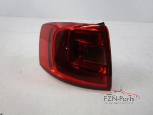 Begagnade Baklykta, vänster Volkswagen Jetta IV (162/16A) Pris € 39,00 Inklusive moms erbjuds av FZN Parts