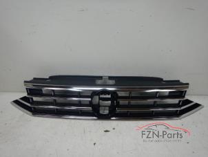 Begagnade Grill Volkswagen Passat Pris € 249,01 Inklusive moms erbjuds av FZN Parts