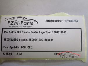 Używane Klakson Volkswagen Golf Cena € 19,00 Z VAT oferowane przez FZN Parts